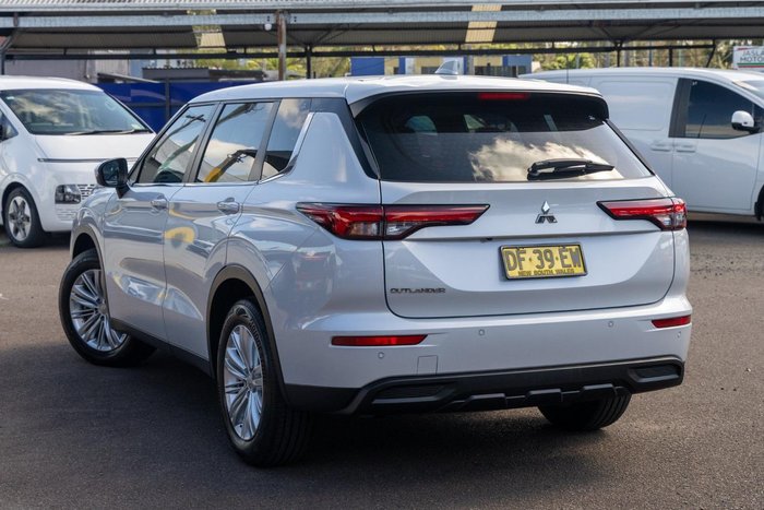 2022 Mitsubishi Outlander ES ZM MY22