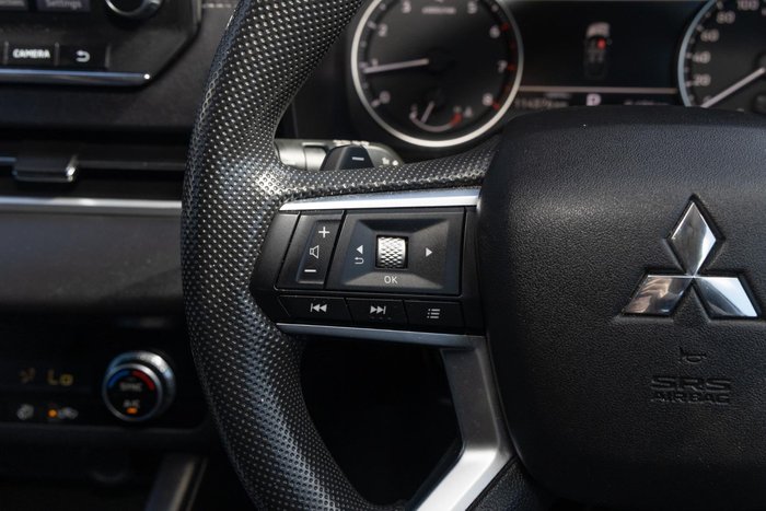 2022 Mitsubishi Outlander ES