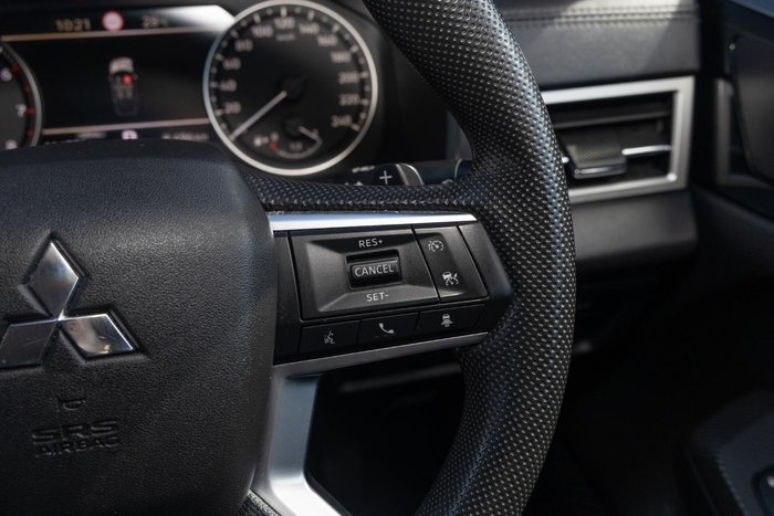 2022 Mitsubishi Outlander ES