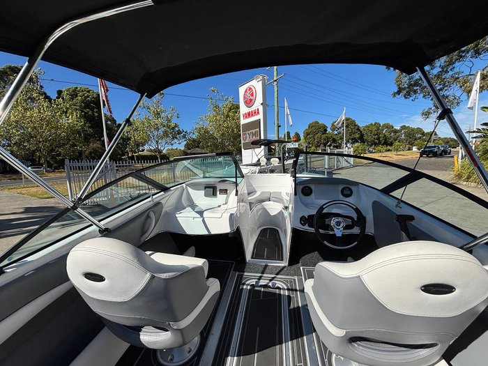 2024 Haines Signature 550BR