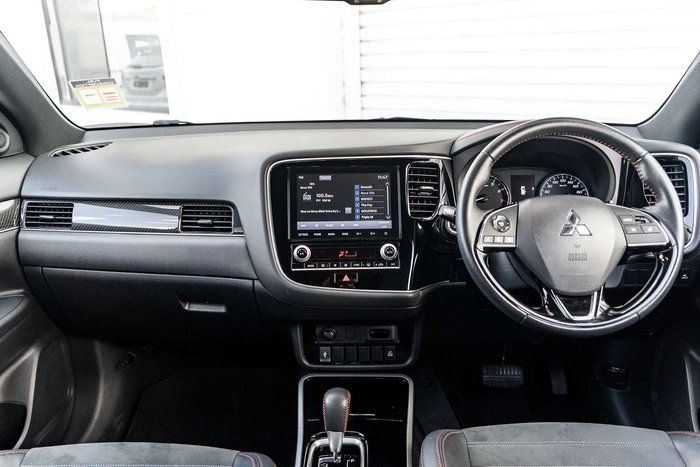 2020 Mitsubishi Outlander Black Edition