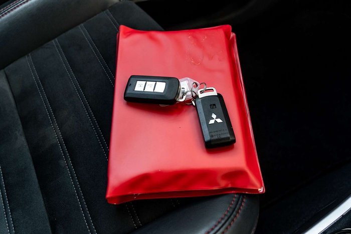 2020 Mitsubishi Outlander Black Edition