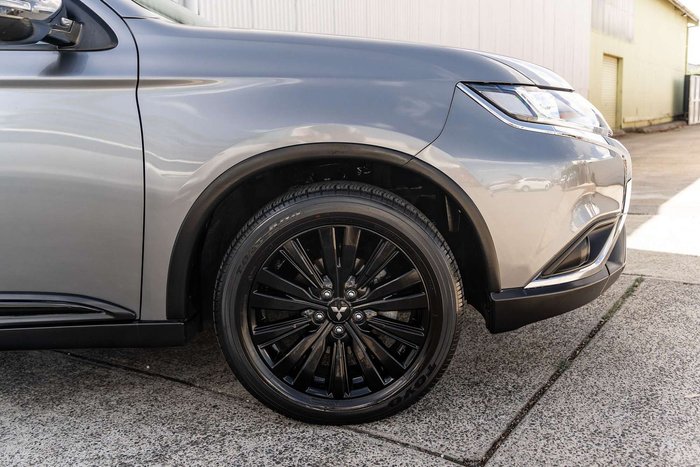 2020 Mitsubishi Outlander Black Edition