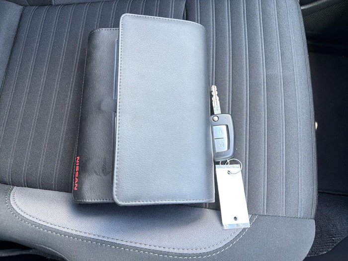 2021 Nissan Navara ST