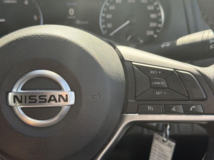 2021 Nissan Navara ST