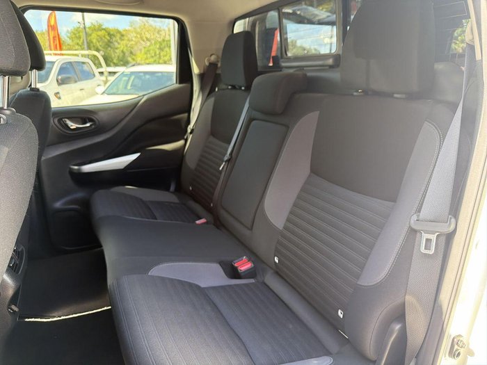 2021 Nissan Navara ST