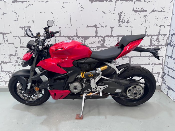 2022 Ducati Streetfighter V2 Streetfighter Red