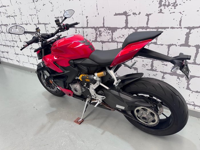 2022 Ducati Streetfighter V2 Streetfighter Red