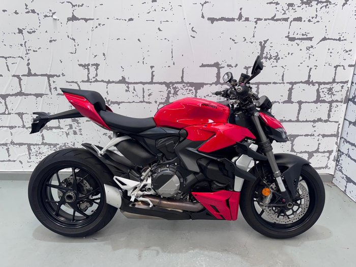 2022 Ducati Streetfighter V2 Streetfighter Red