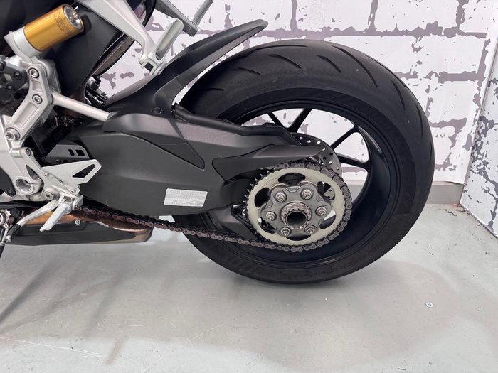 2022 Ducati Streetfighter V2 Streetfighter Red