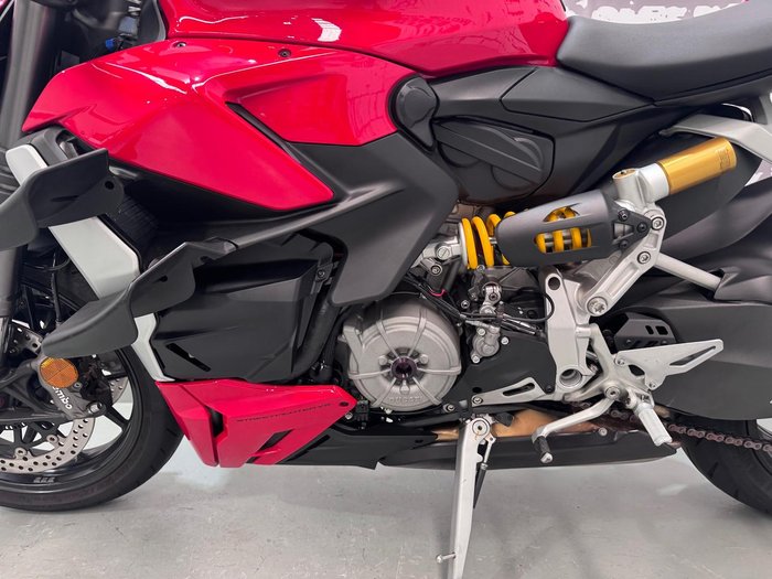 2022 Ducati Streetfighter V2 Streetfighter Red