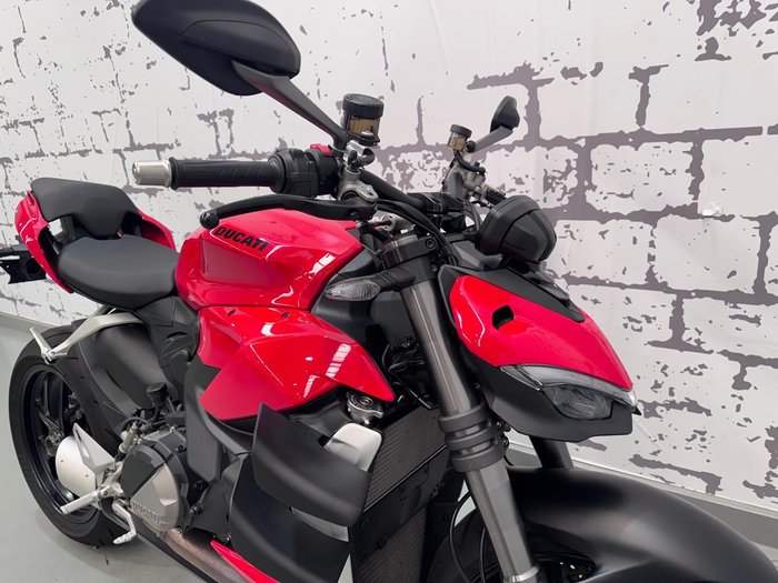 2022 Ducati Streetfighter V2 Streetfighter Red