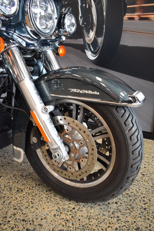 2020 HARLEY-DAVIDSON FLHTCUTG TRI GLIDE U/CLC 114
