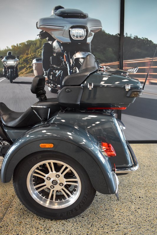 2020 HARLEY-DAVIDSON FLHTCUTG TRI GLIDE U/CLC 114