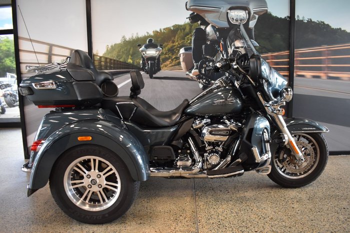 2020 HARLEY-DAVIDSON FLHTCUTG TRI GLIDE U/CLC 114