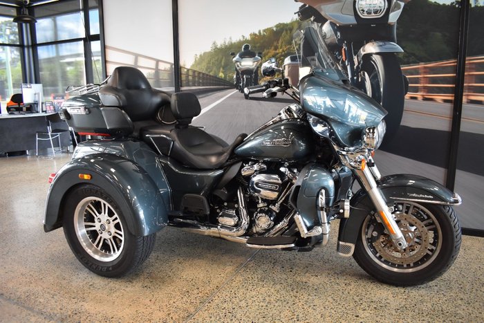 2020 HARLEY-DAVIDSON FLHTCUTG TRI GLIDE U/CLC 114