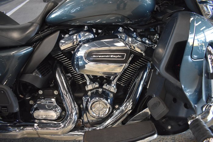 2020 HARLEY-DAVIDSON FLHTCUTG TRI GLIDE U/CLC 114