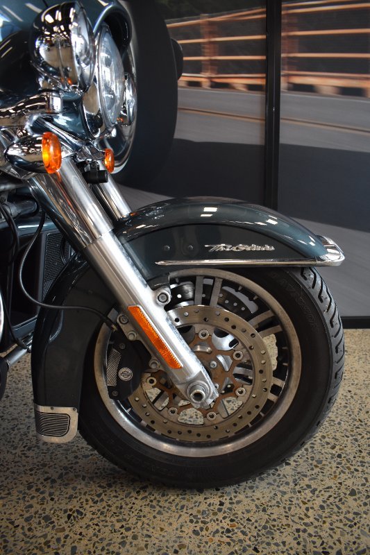 2020 HARLEY-DAVIDSON FLHTCUTG TRI GLIDE U/CLC 114