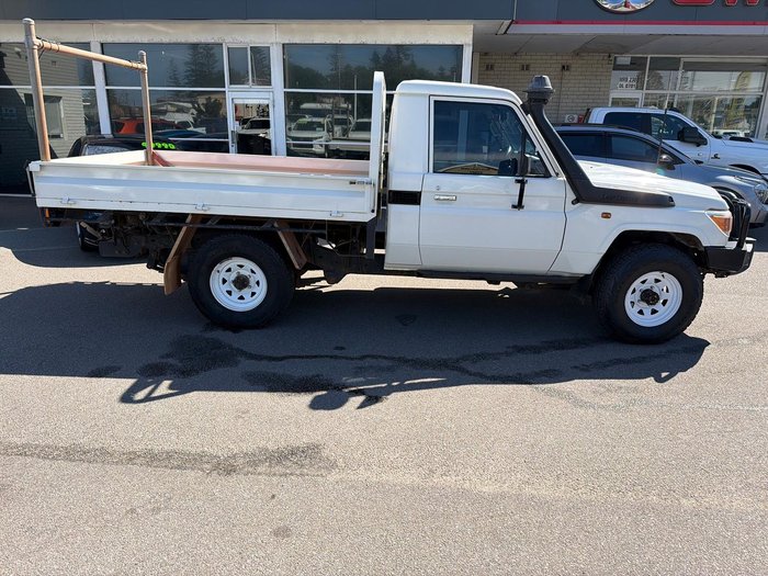2017 Toyota Landcruiser Workmate