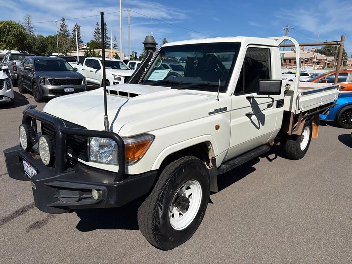 2017 Toyota Landcruiser