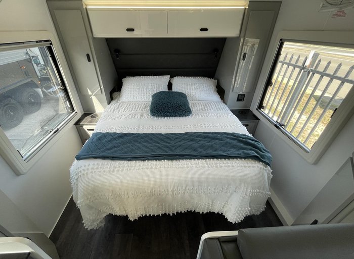 2026 JB Caravans Scorpion Sting (20'6)