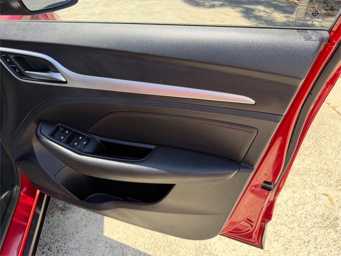 2022 MG ZST VIBE MY22 Red