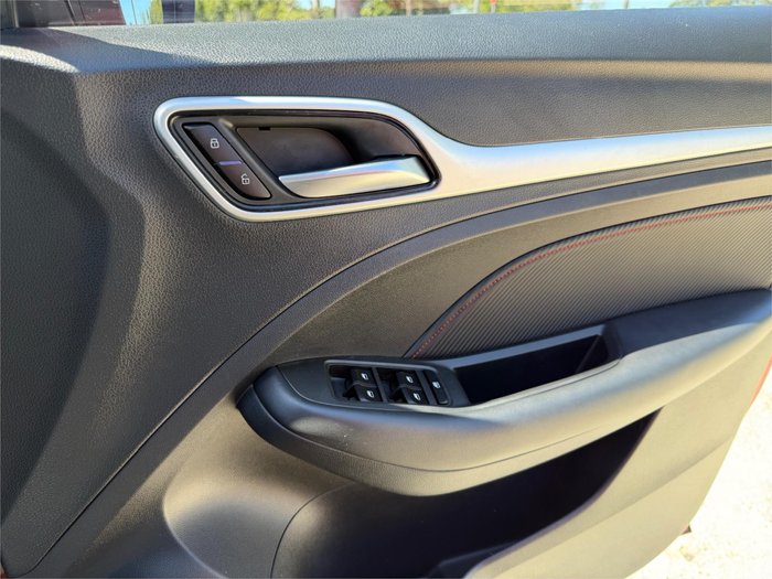 2022 MG ZST VIBE MY22 Red