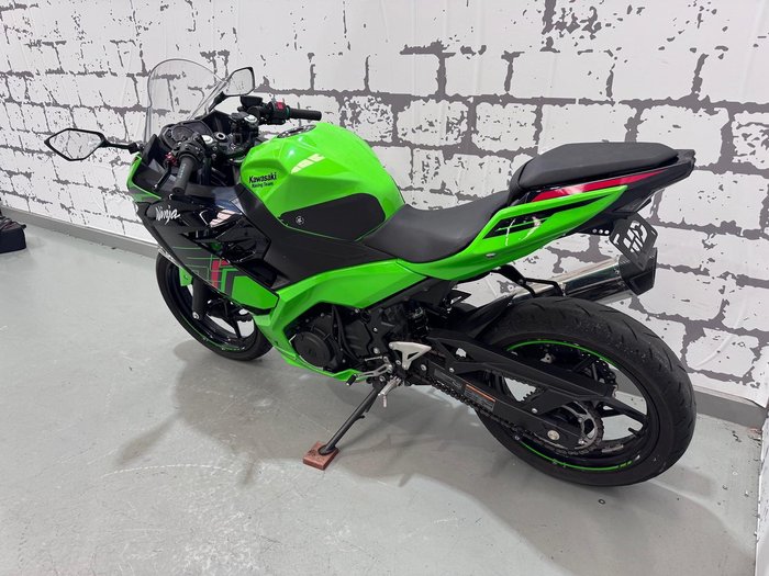 2023 Kawasaki Ninja 400 (EX400G) Ninja Green