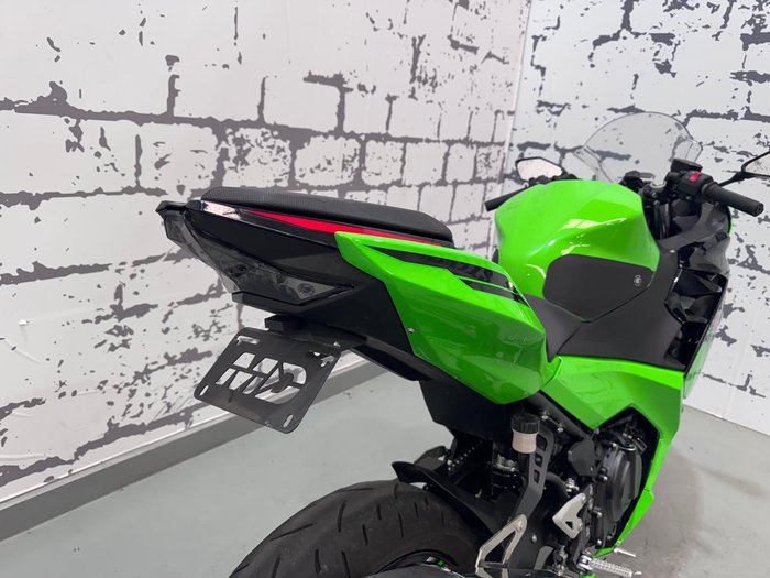 2023 Kawasaki Ninja 400 (EX400G) Ninja Green