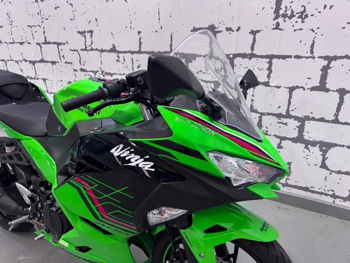 2023 Kawasaki Ninja 400 (EX400G) Ninja Green