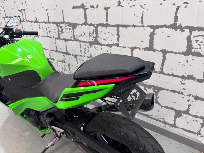 2023 Kawasaki Ninja 400 (EX400G) Ninja Green