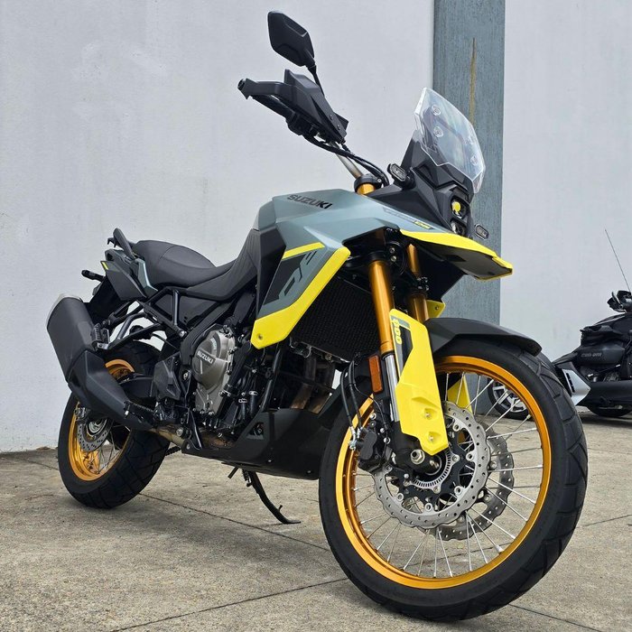 2024 Suzuki V-Strom 800DE V-Strom Green
