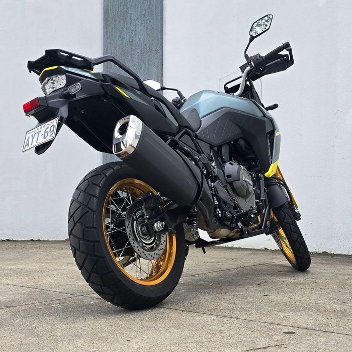 2024 Suzuki V-Strom 800DE V-Strom Green