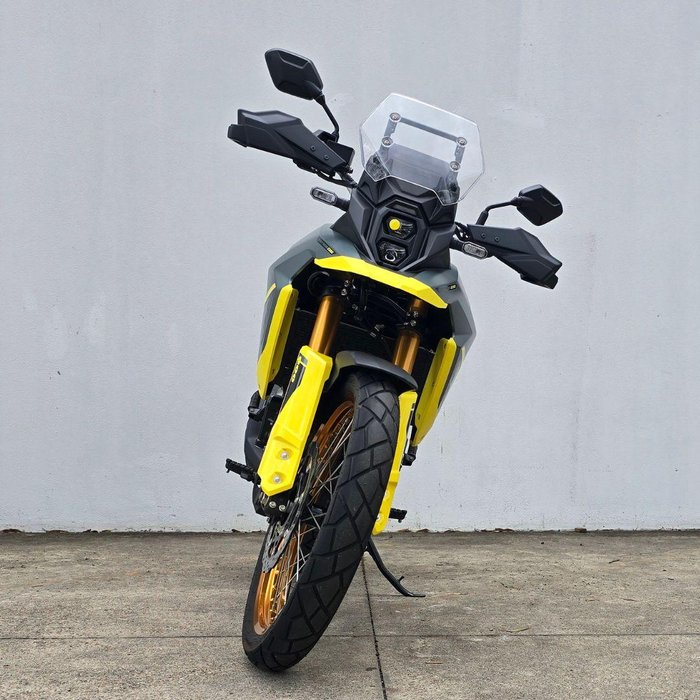 2024 Suzuki V-Strom 800DE V-Strom Green