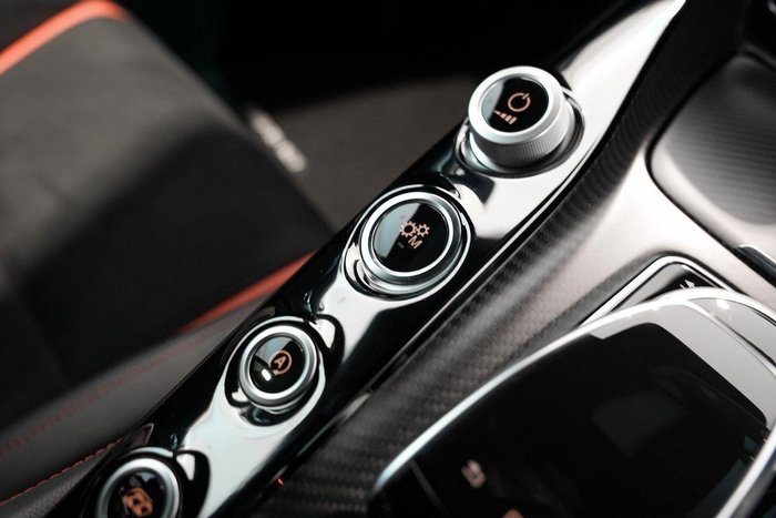 2016 Mercedes-Benz AMG GT