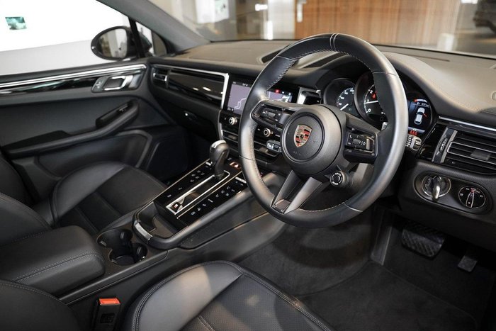 2024 Porsche Macan T