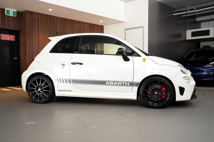 2018 Abarth 595 Competizione