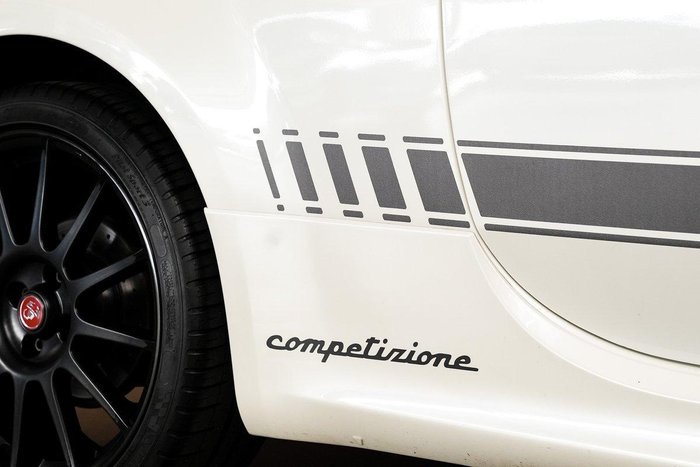 2018 Abarth 595 Competizione