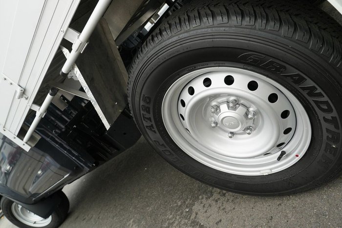 2025 Isuzu D-MAX SX High Ride