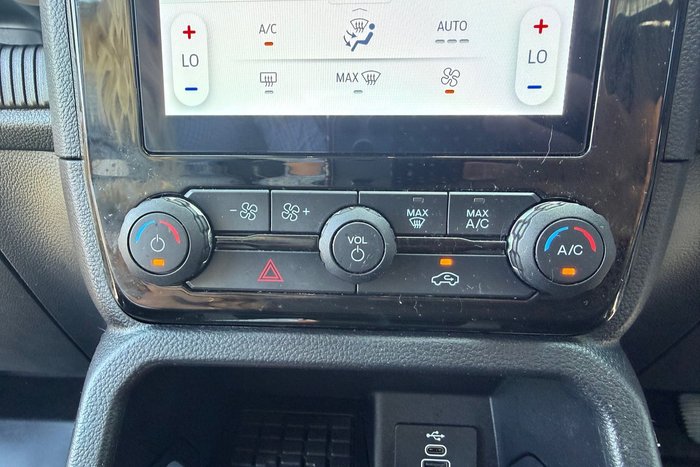 2025 Ford Everest Ambiente