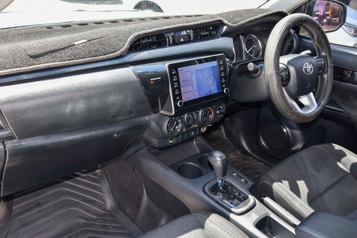 2021 Toyota Hilux SR