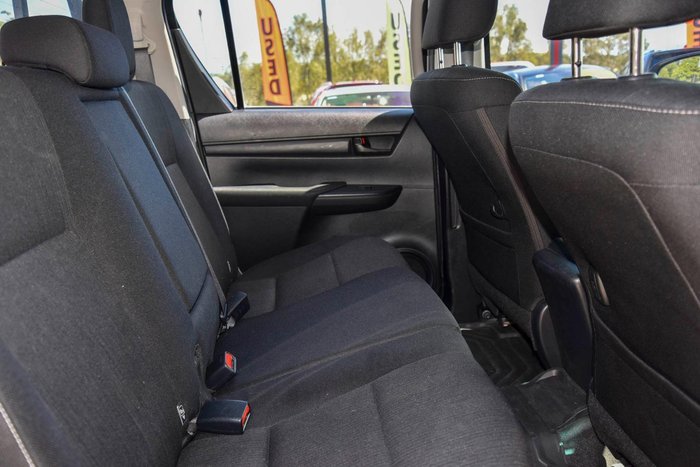 2021 Toyota Hilux SR