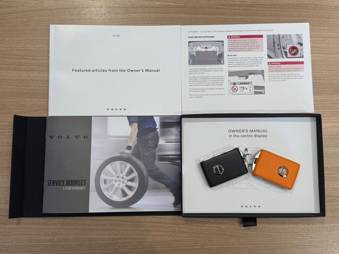 2022 Volvo XC40 Ultimate B5 Dark