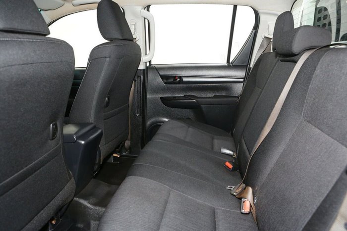 2021 Toyota Hilux SR