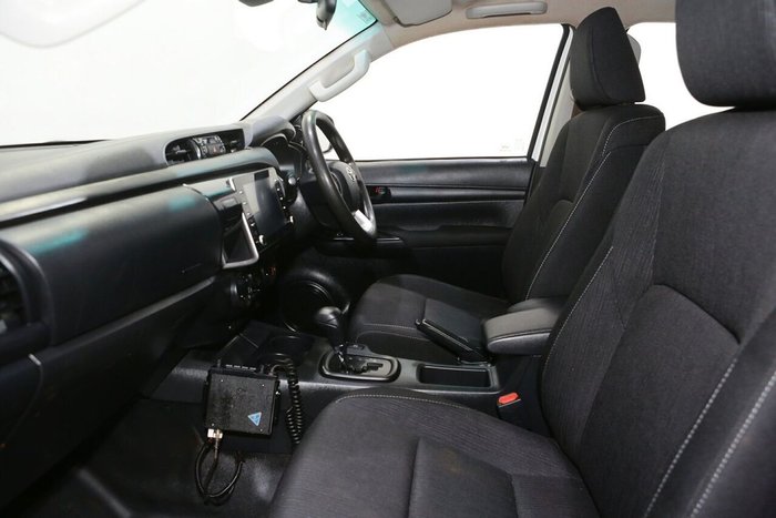 2021 Toyota Hilux SR