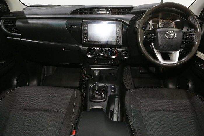 2021 Toyota Hilux SR