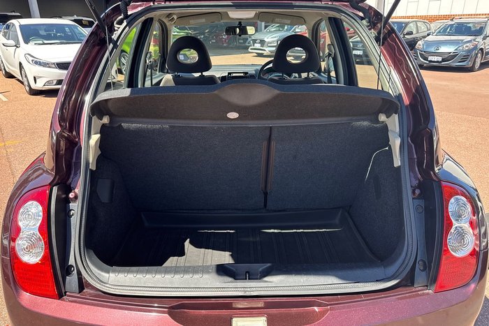 2010 Nissan Micra ST