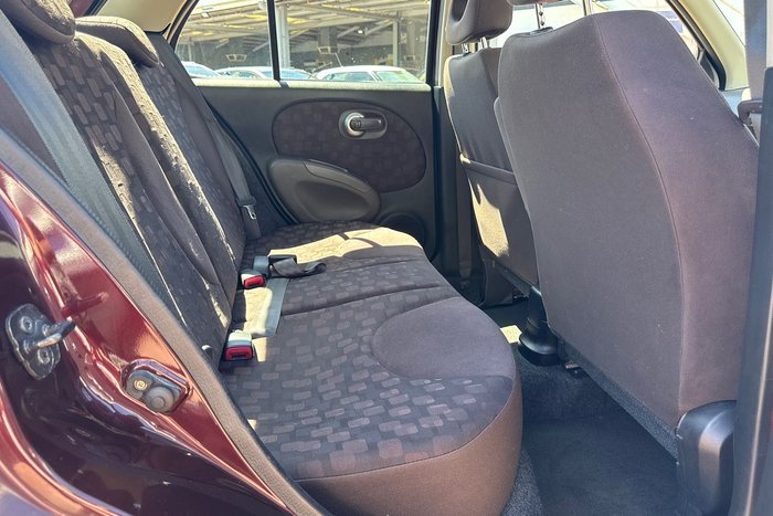 2010 Nissan Micra ST