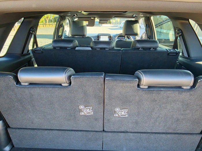 2025 Ford Everest Platinum