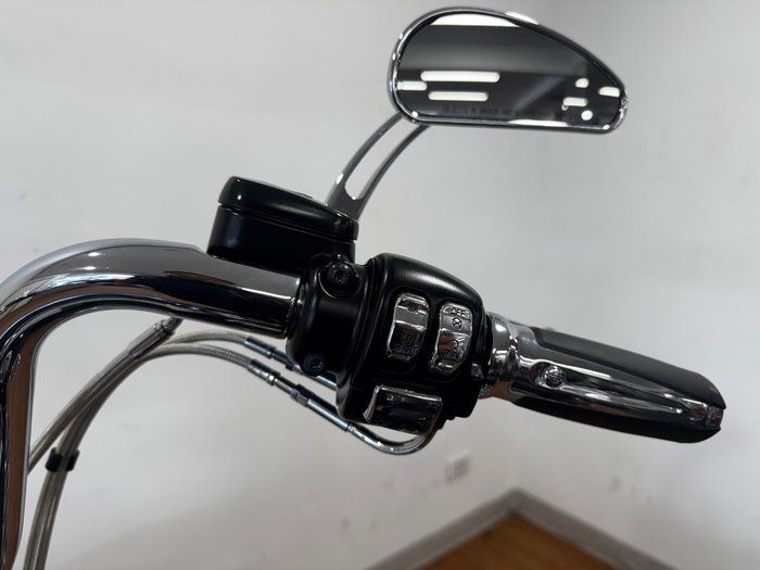 2014 Harley-Davidson FLD SWITCHBACK Black